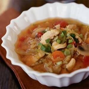Sopa de pollo Saloona