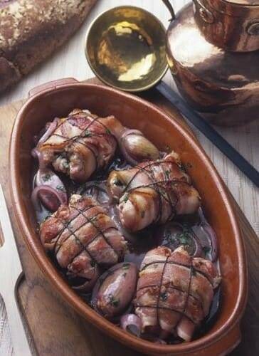 Paquetitos de conejo con espinacas