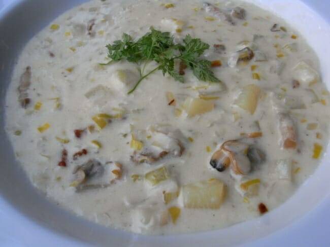 Sopa Boston de almejas de Acción de Gracias Sopa Boston de almejas de Acción de Gracias