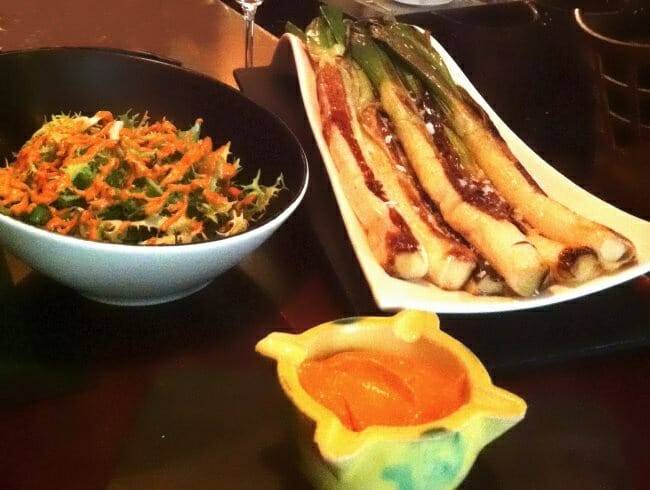 Calçots con salsa Romescu
