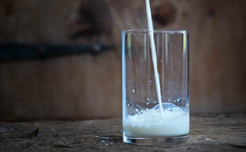 Leche: 1 cucharada sopera = 15 gramos