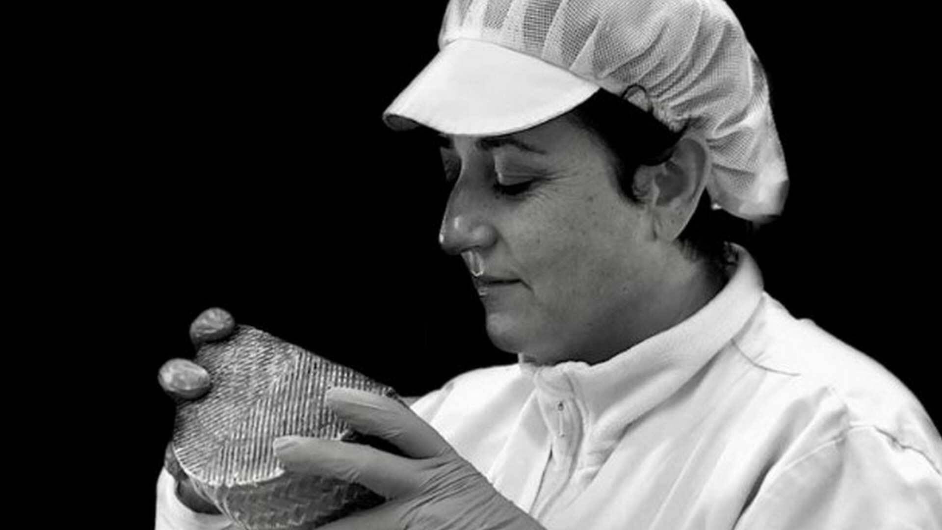 Paqui Cruz, la Maestra Quesera de Dehesa de los Llanos