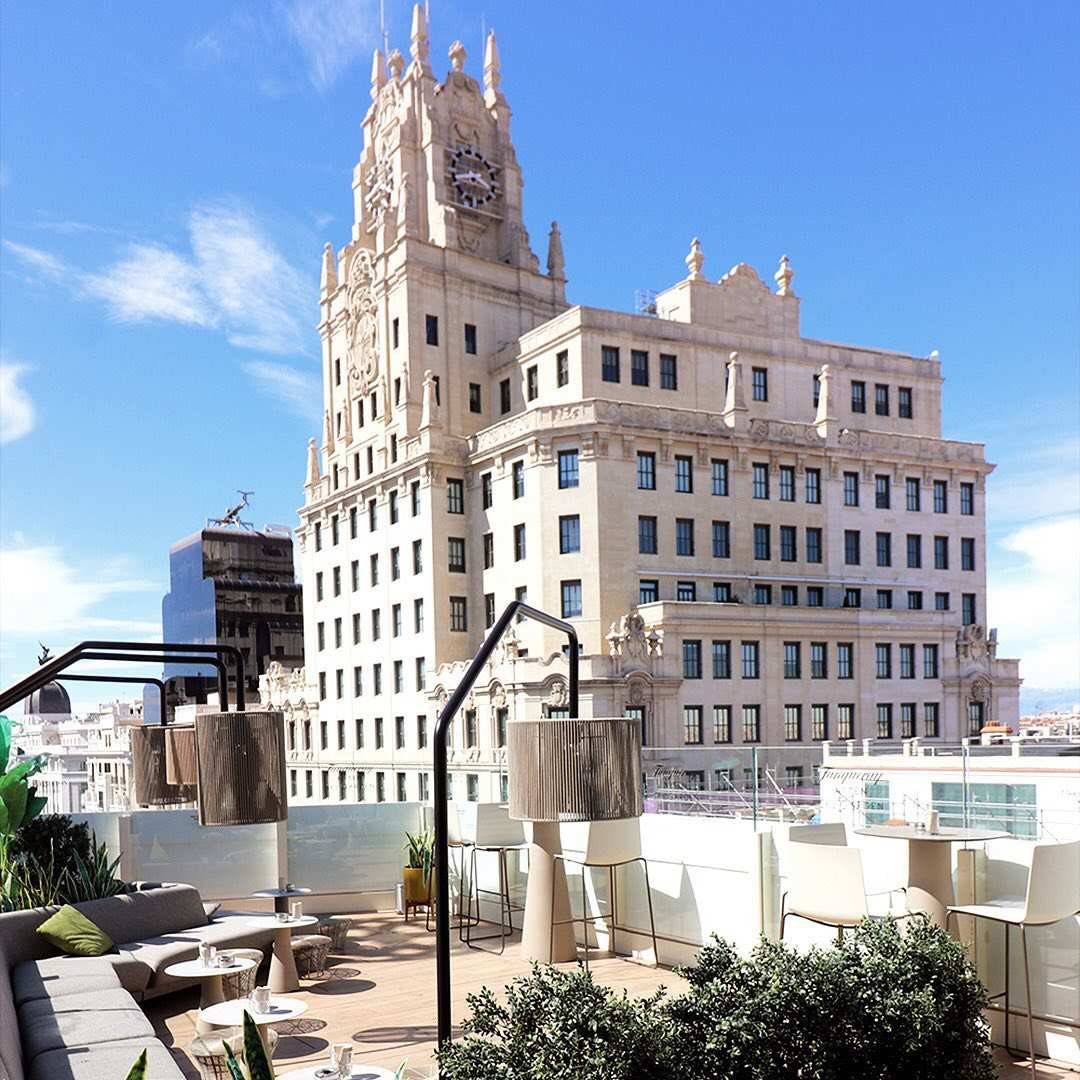 Picalagartos es una de las terrazas panorámicas que no puedes perderte en Madrid, con la Gran Vía a tus pies