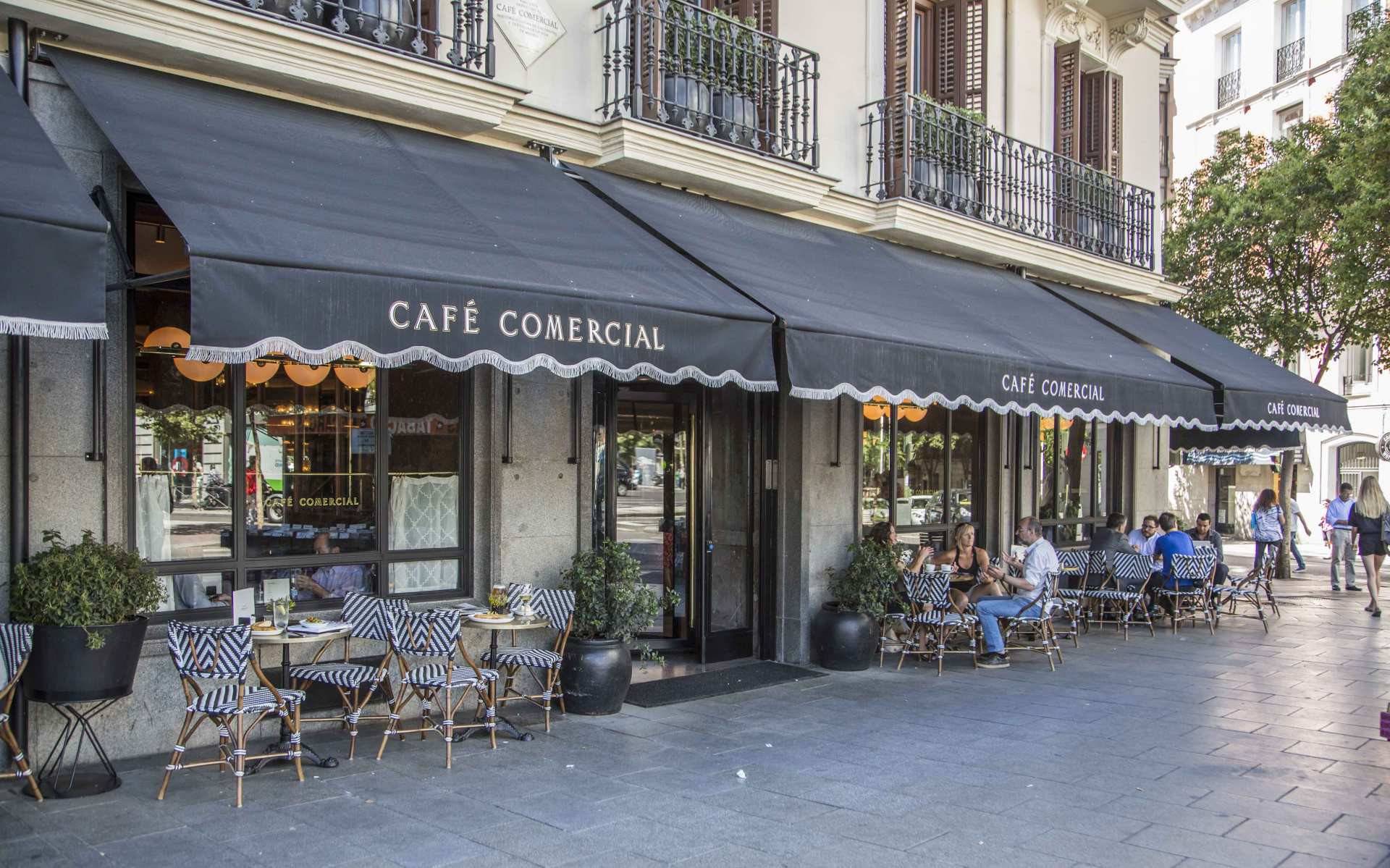 Café Comercial, en la Glorieta de Bilbao