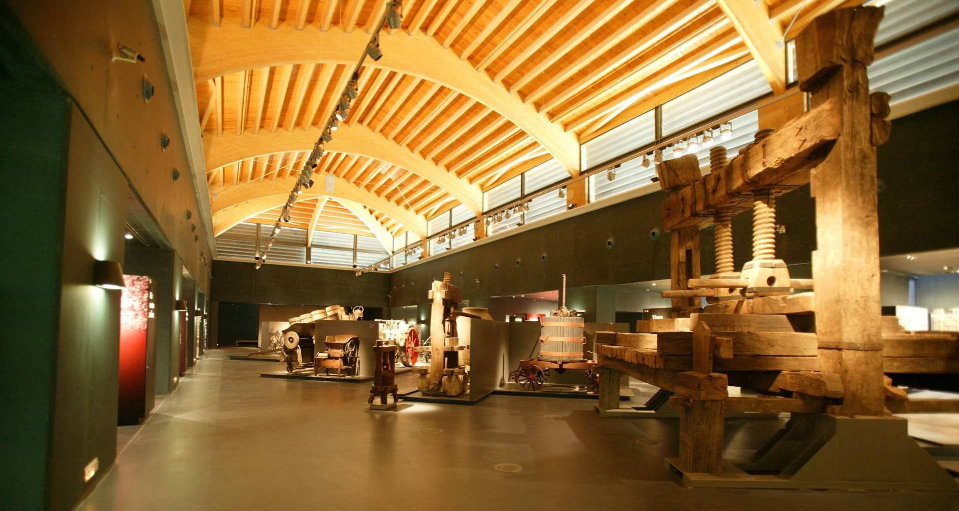 El Museo de la Cultura del Vino de Vivanco atesora piezas de gran valor, joyas para amantes del vino