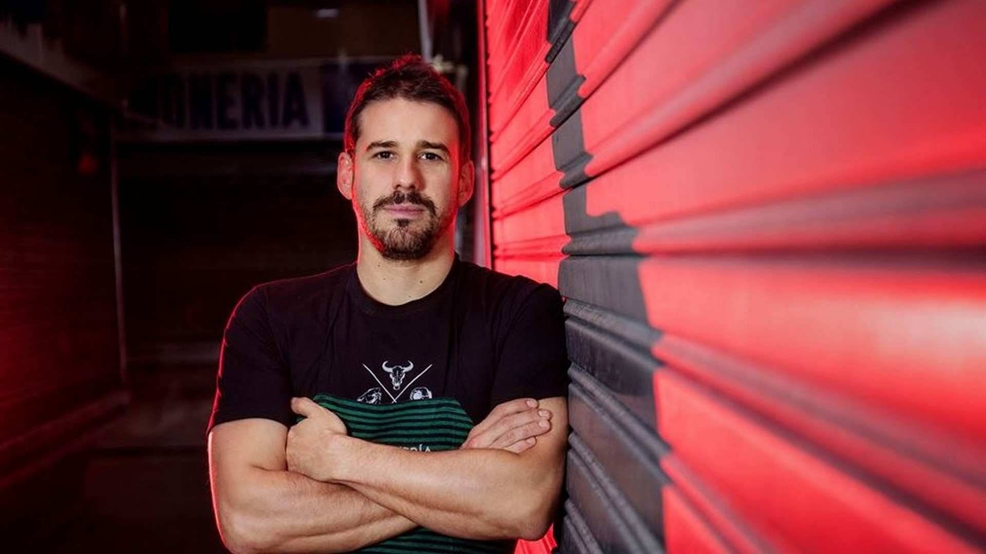 Javi Estévez: el arte de elevar la humilde casquería a la elegancia