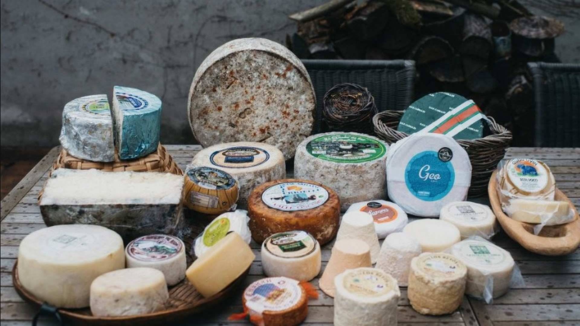 Cabrales, Gamonéu, Afuega'l Pitu, Casín... El paraíso de los quesos está en Asturias