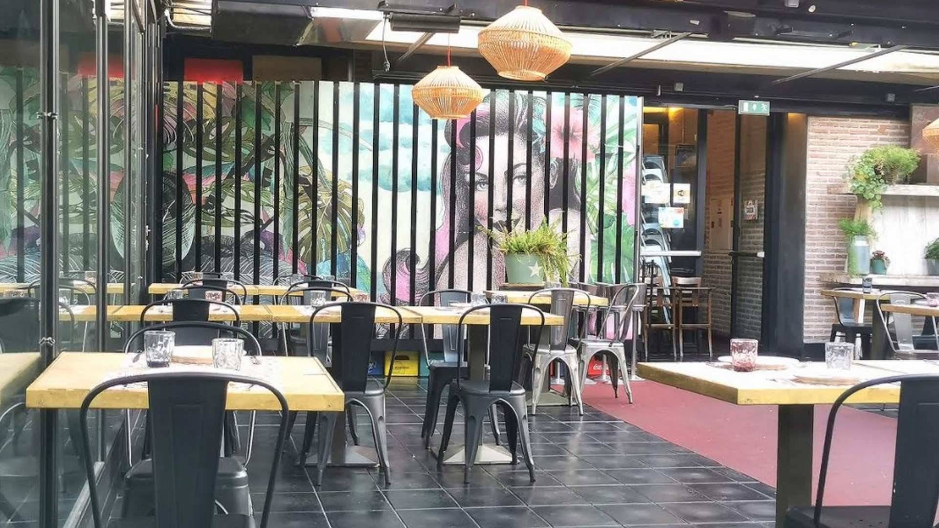La Cocina de San Antón: la terraza del mercado