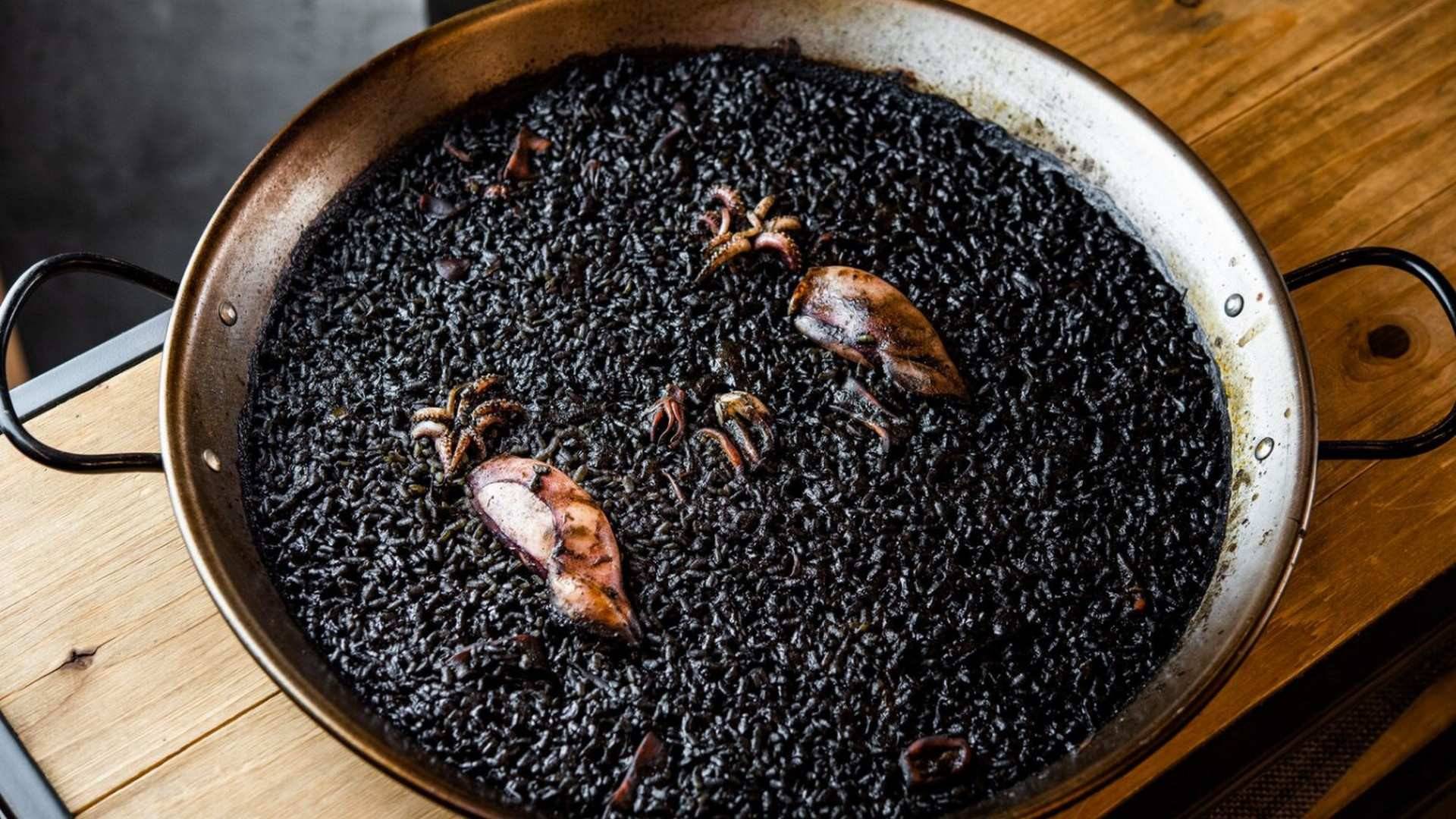 Arroz negro en el restaurante La Tajada. Foto: © La Tajada