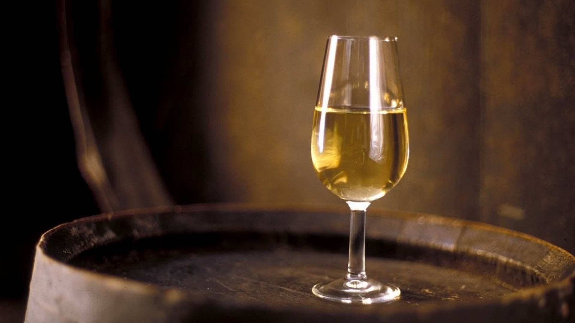Acompañando a los postres llegan los vinos dulces