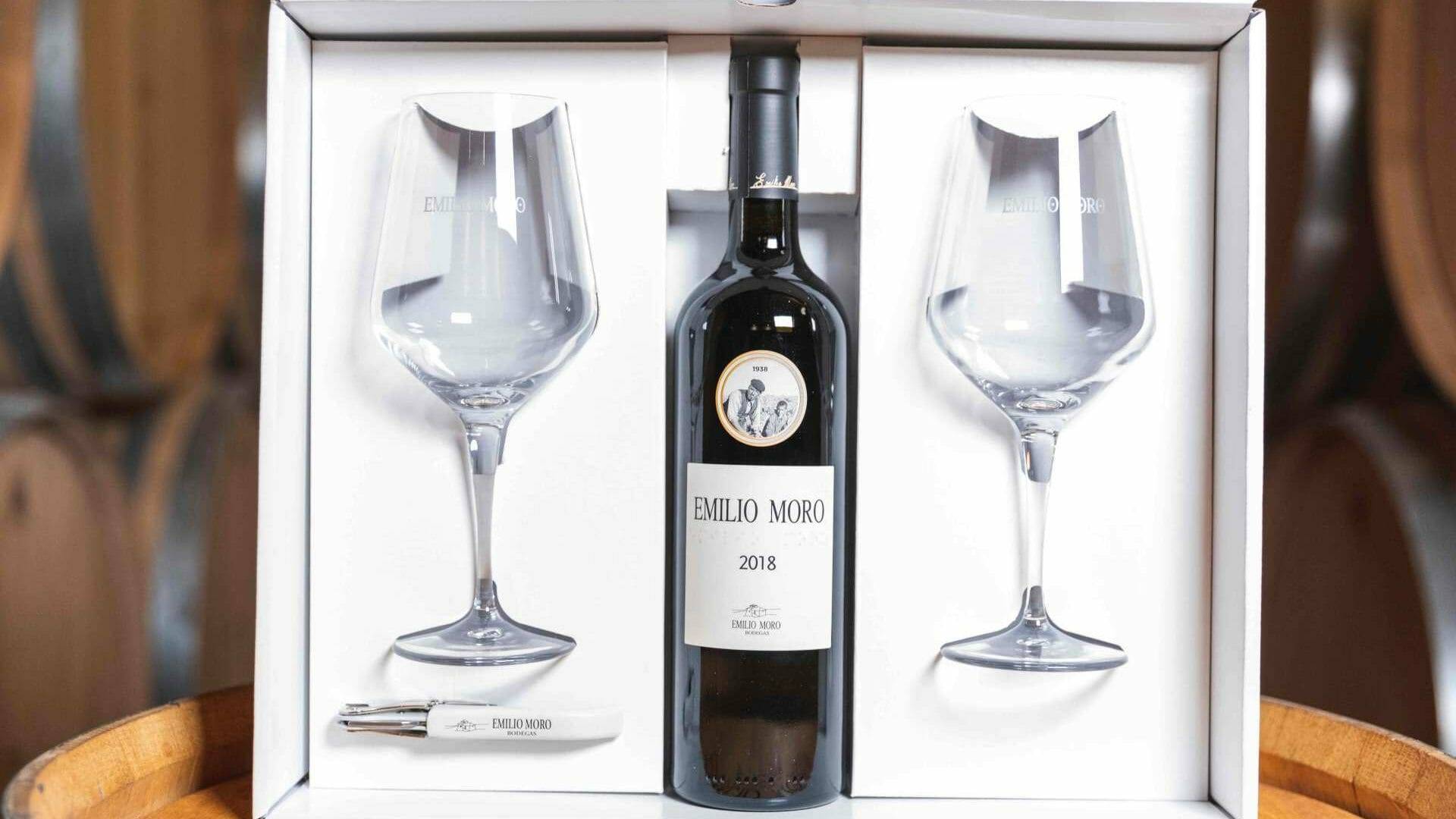 Bodegas Emilio Moro cuenta con un amplio surtido de cajas regalo con sus vinos.