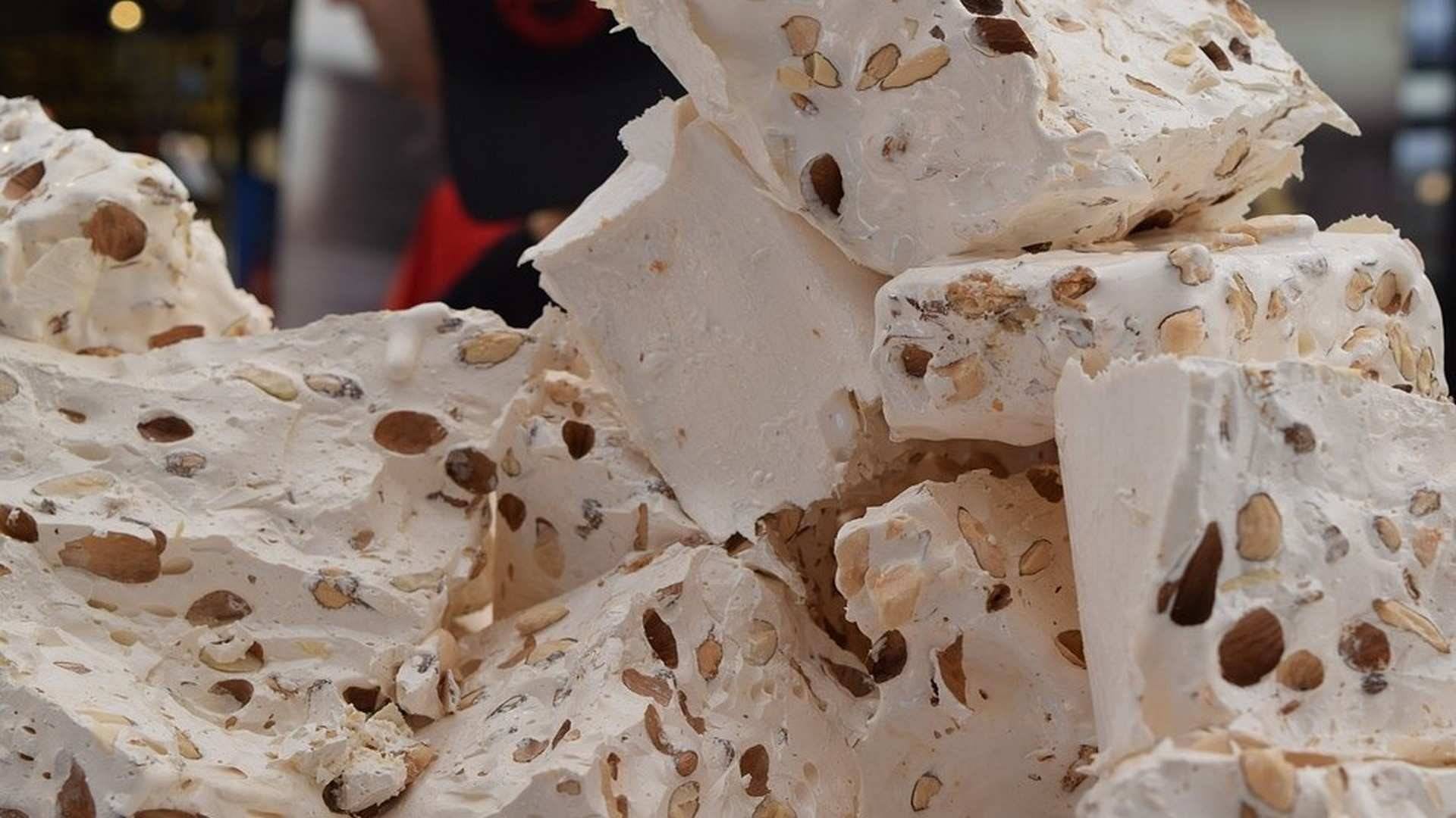 Los turrones duros son un clásico navideño
