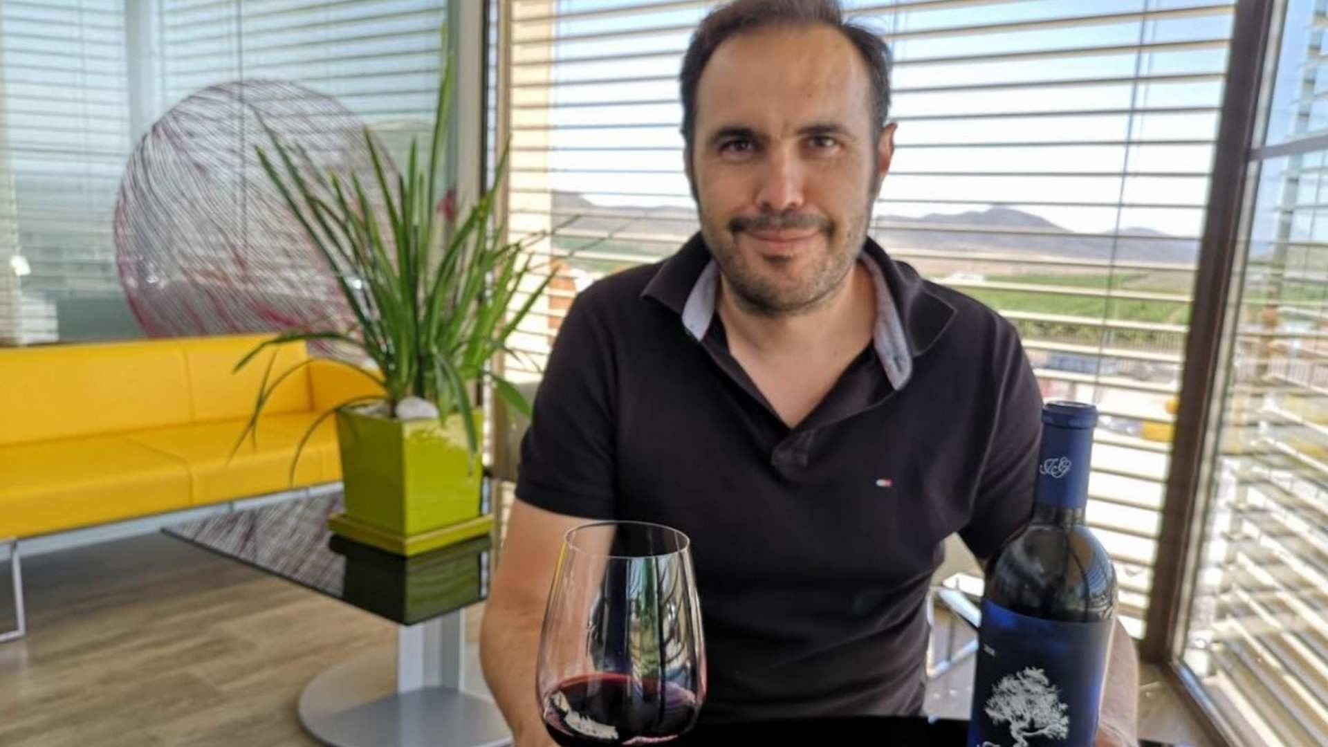 "Lo importante no es que me gusten a mí mis vinos, es que le gusten a los consumidores"