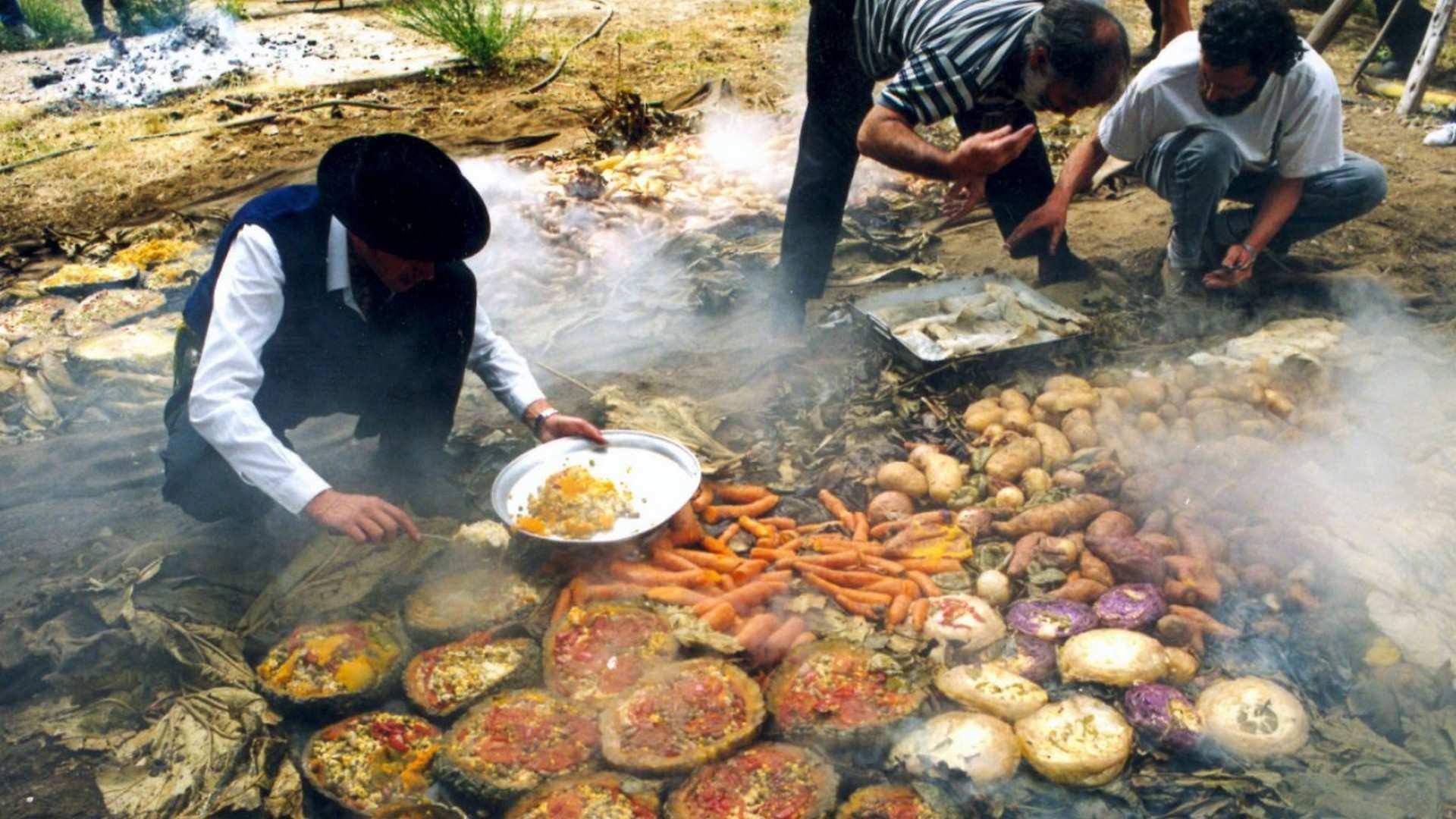 La cocina tradicional chiloense se apoya sobre la influencia de los Chonos y Huilliches y la influencia colona. Foto: © Ipinimg