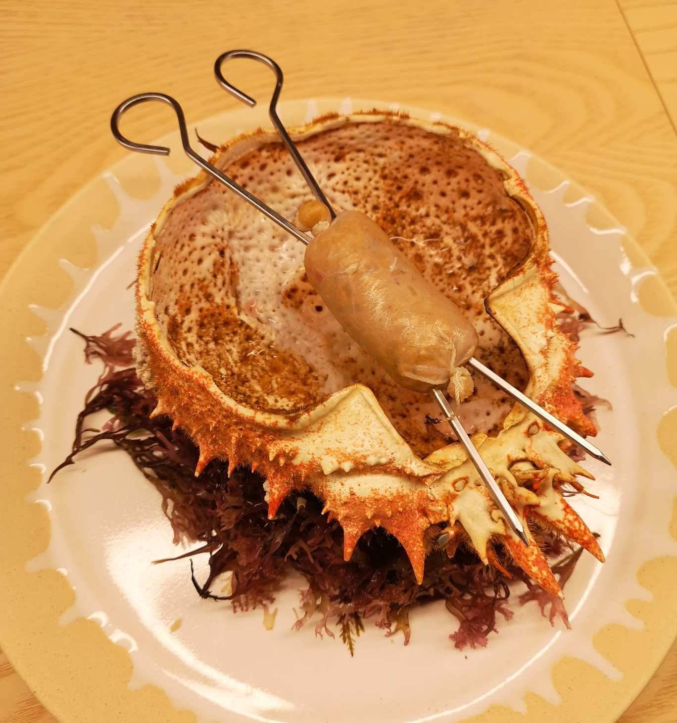 Llostro de centollo, un plato que atrae todas las miradas.