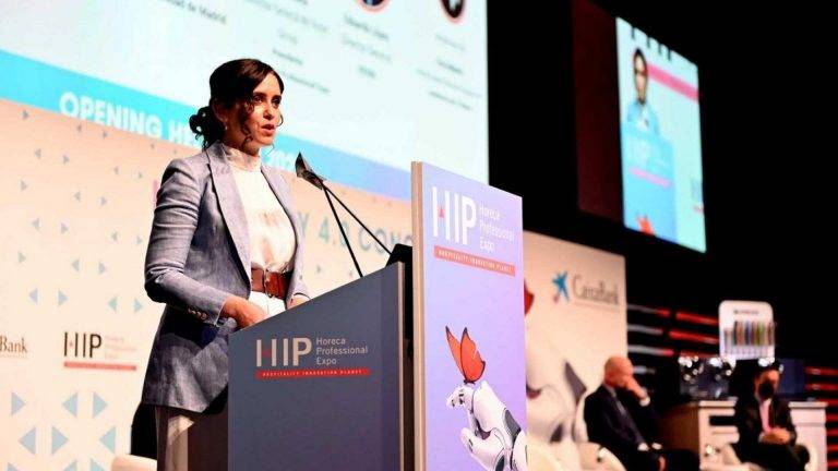Díaz Ayuso inaugura Horeca Professional Expo 2021