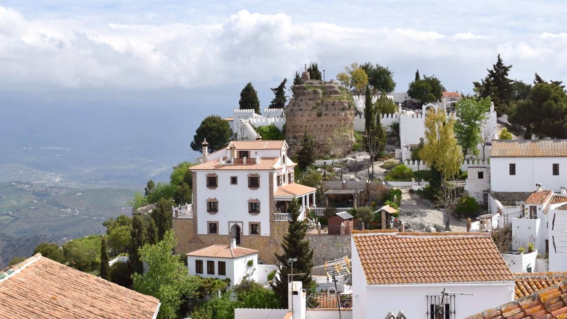 Las vistas desde Comares son un auténtico espectáculo, por ello se conoce al municipio como el Balcón de La Axarquía