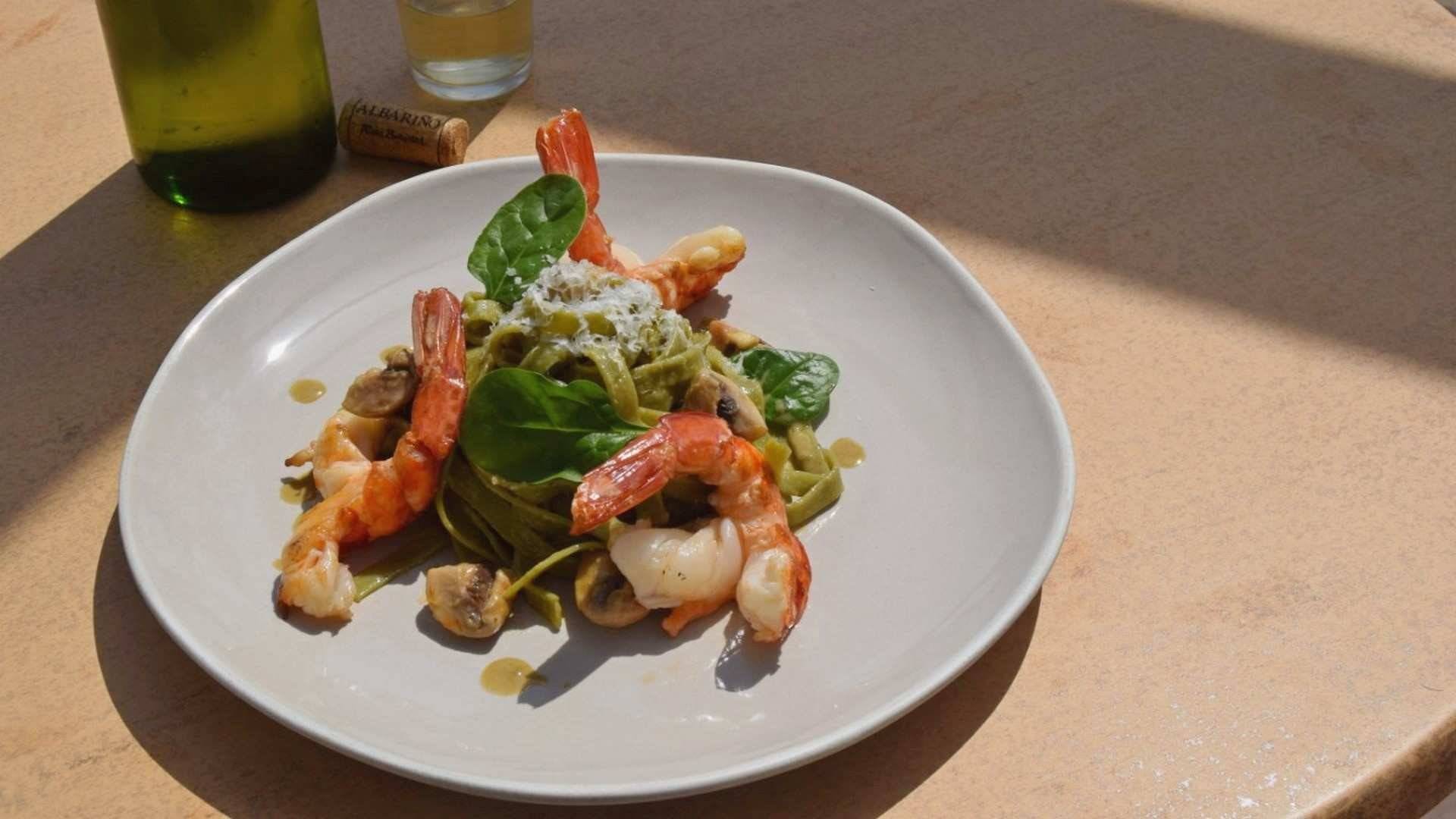 Receta de Tagliatelle de espinacas con gambones