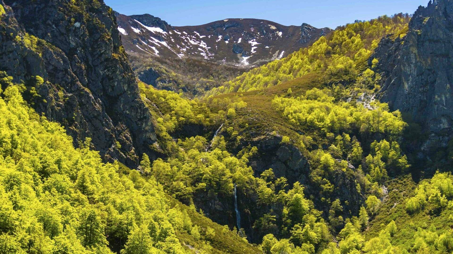 Cascada de Tabayón, un auténtico espectáculo de la Naturaleza. ©Mampiris