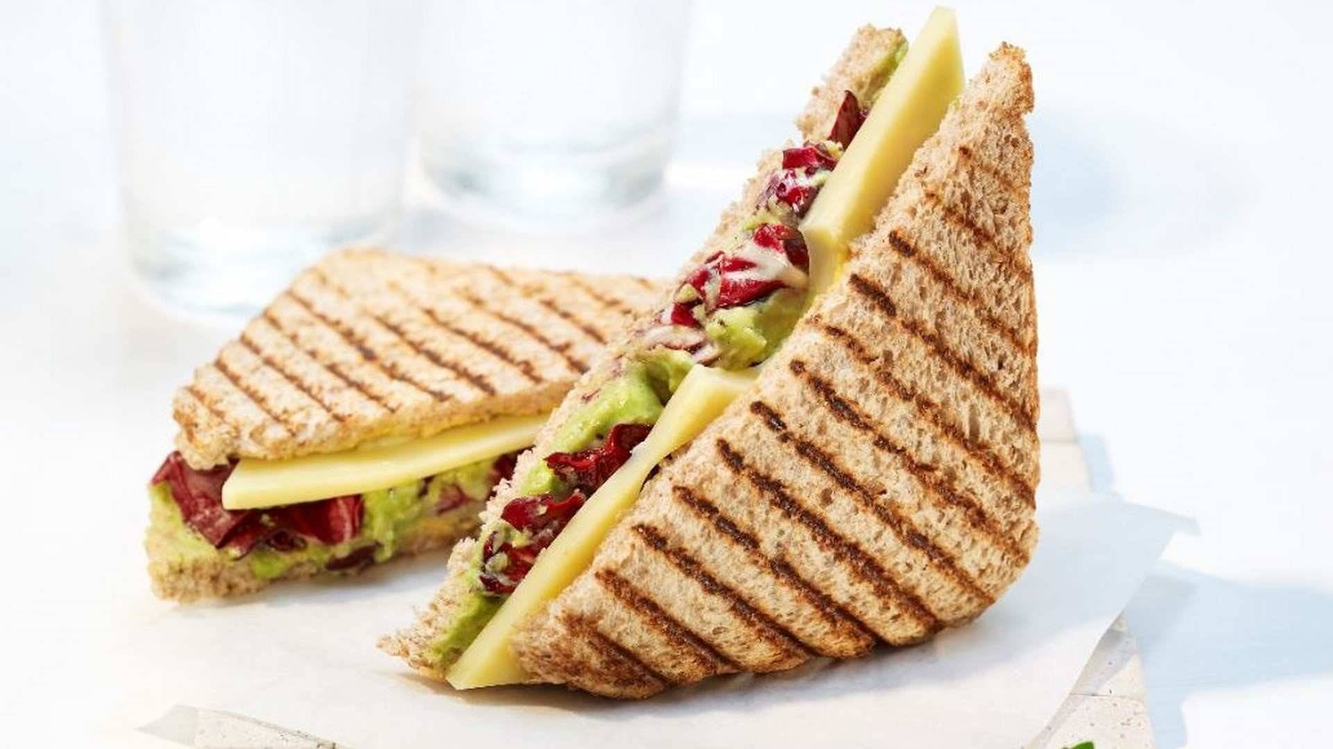 Receta de Sándwich de cangrejo y aguacate