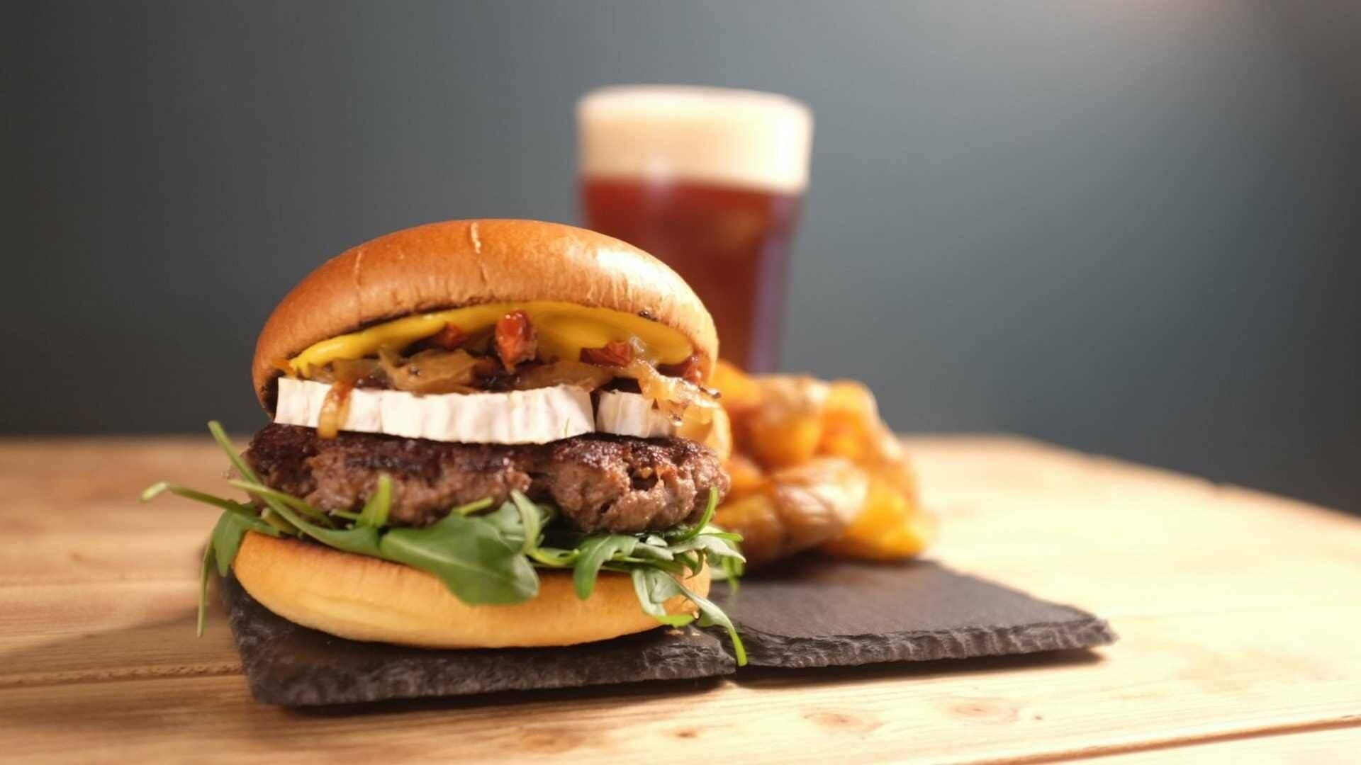 Pits: el único restaurante con su propia fábrica de cerveza artesana en el centro de Vigo
