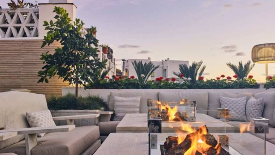 Terraza del hotel Maison Adois