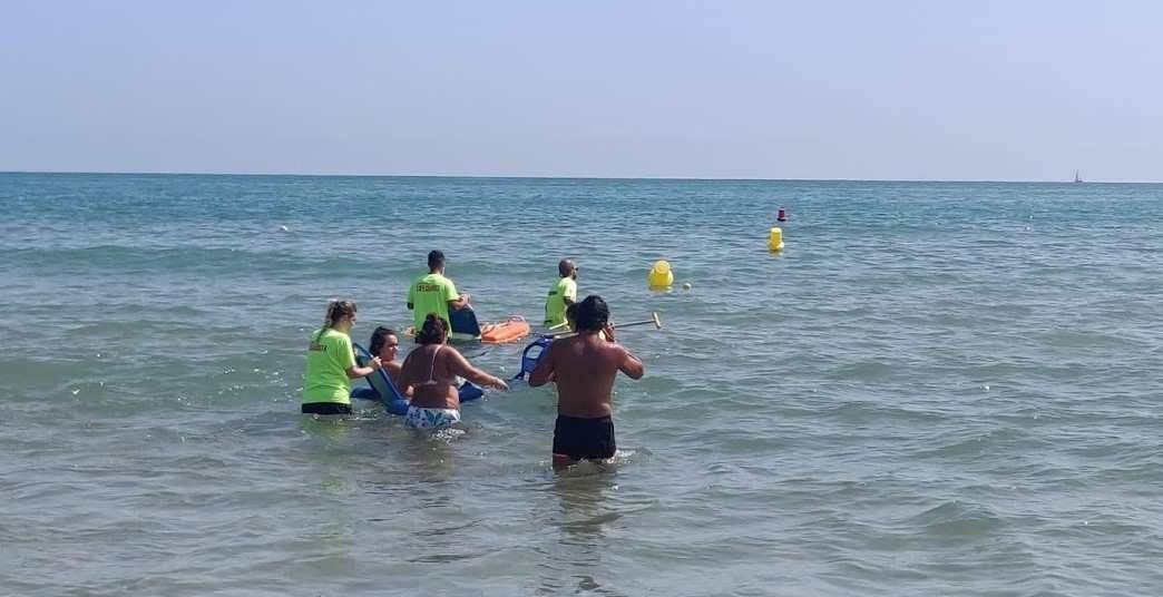 La playa es accesible para personas con movilidad reducida.