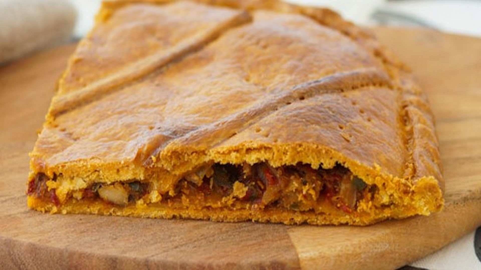 Receta de empanada gallega de ventresca de bonito y tomate