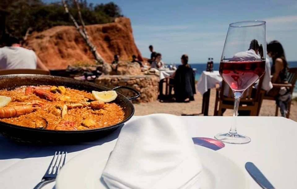 Hay imágenes que valen más que 1000 palabras, como esta del restaurante Sa Caleta, en Ibiza