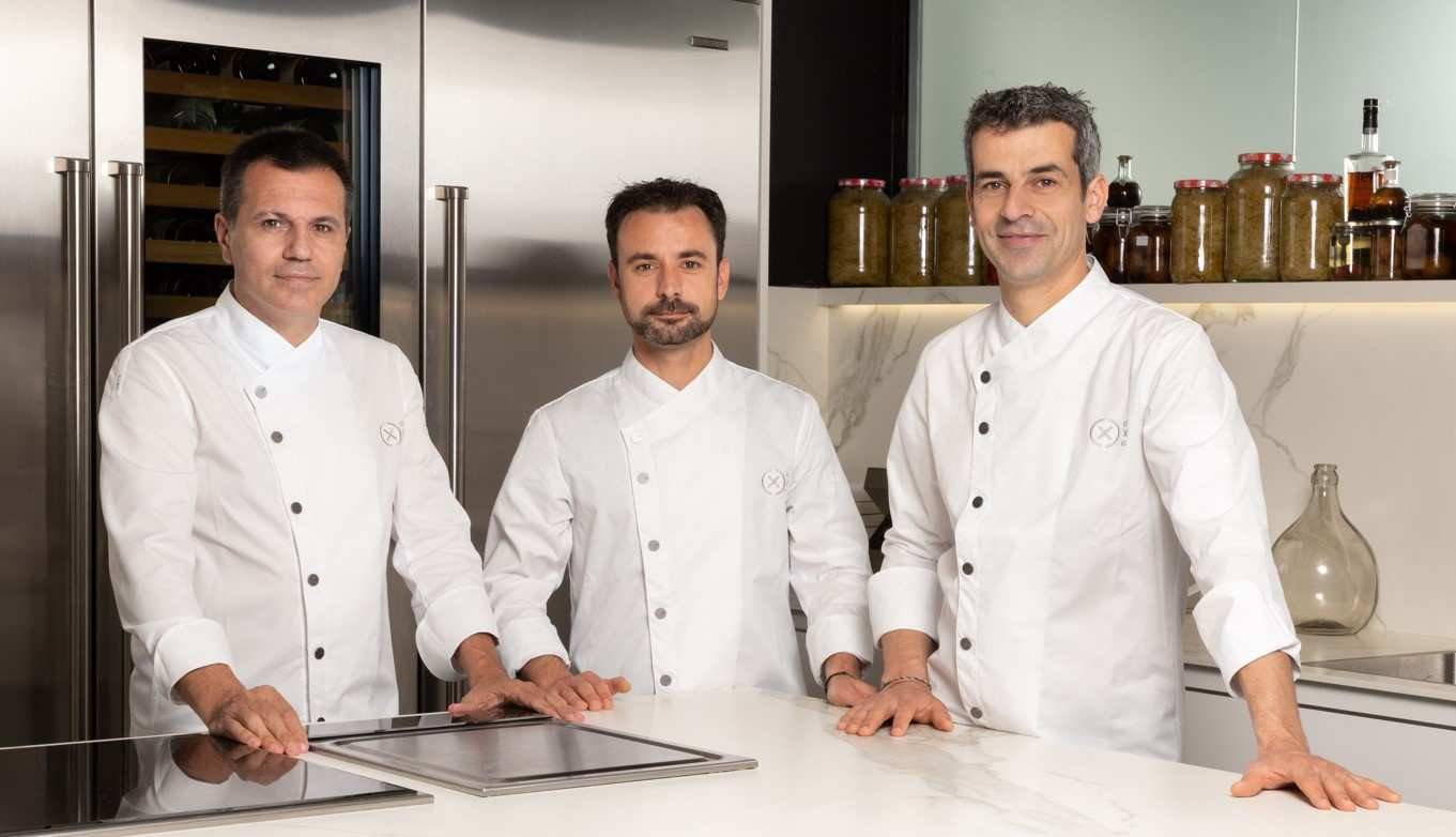 Los tres chefs y socios de los restaurantes Compartir, en Cadaqués, y Disfrutar, en Barcelona