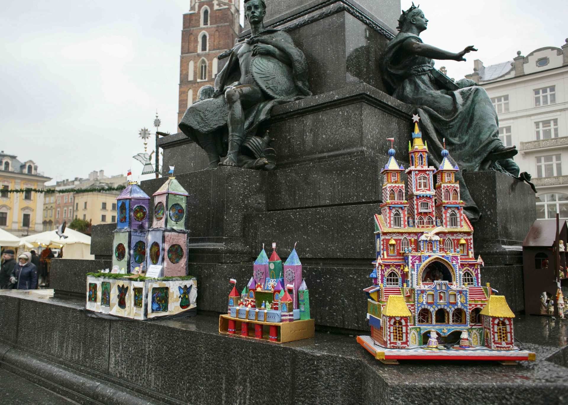 La exposición de Belenes de Cracovia es el evento más esperado de la Navidad.