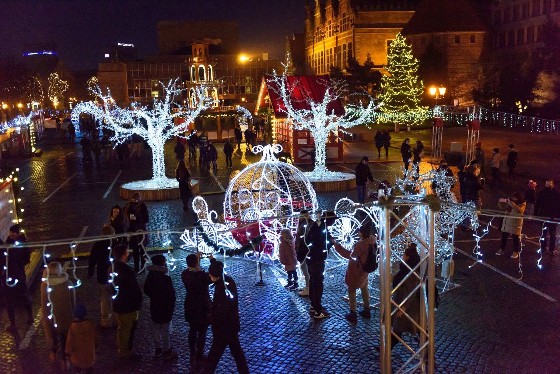 La Navidad llena las calles de Gdansk y la plaza del Carbón. Foto: Visit Gdansk.
