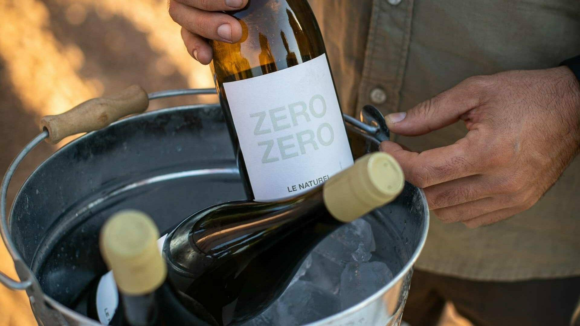 Zero Zero Le Natural se elabora con la uva garnacha, tinta y blanca.